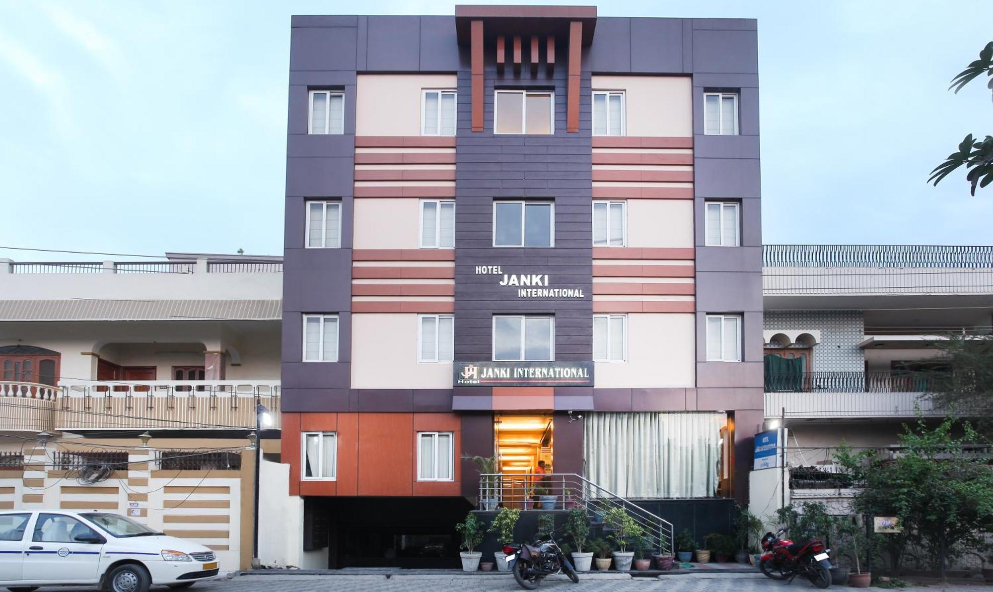 Hotel Janki International 3 Km From Kashi Vishwanath Temple Free Pickup From Railway Station Varanasi Luaran gambar