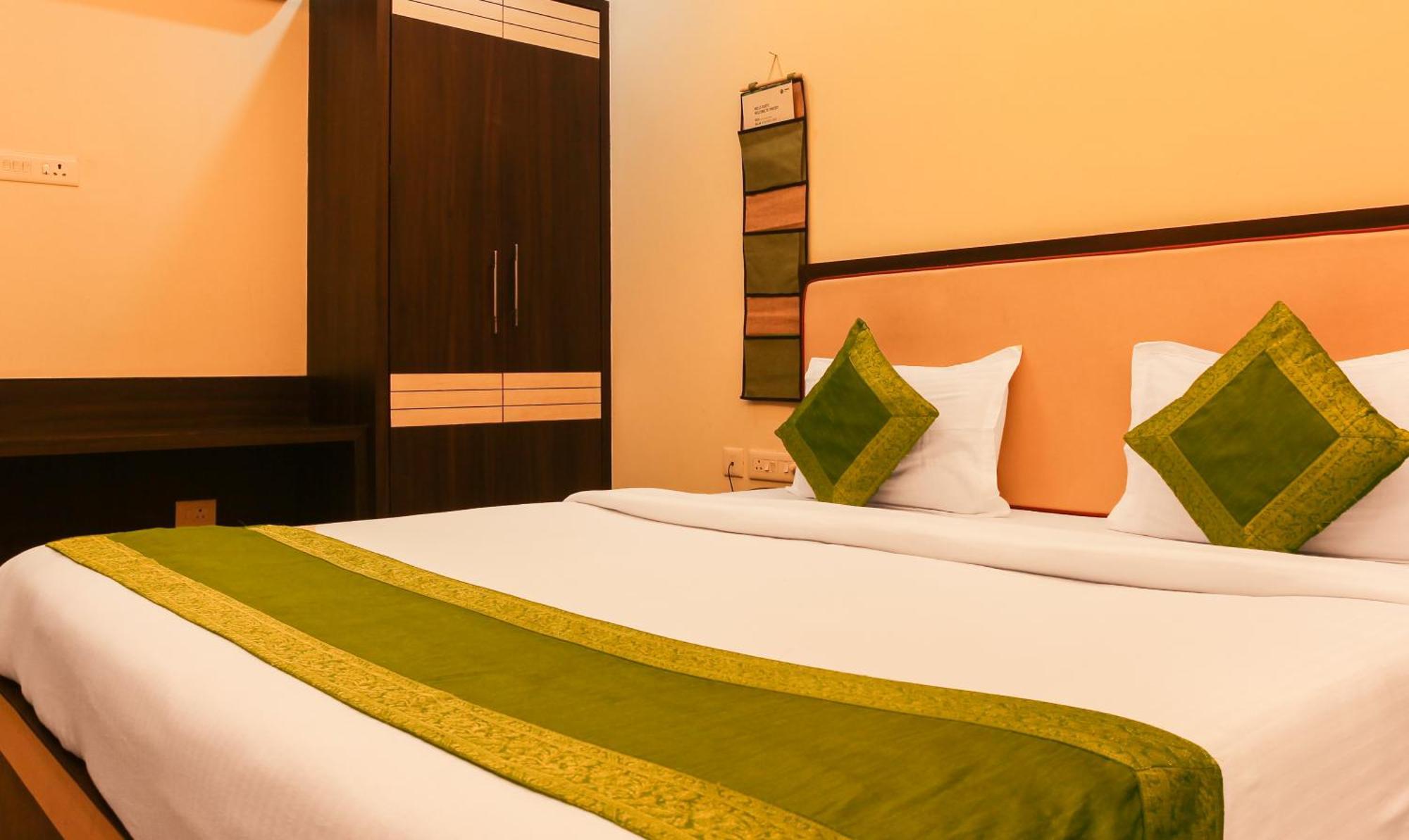Hotel Janki International 3 Km From Kashi Vishwanath Temple Free Pickup From Railway Station Varanasi Luaran gambar