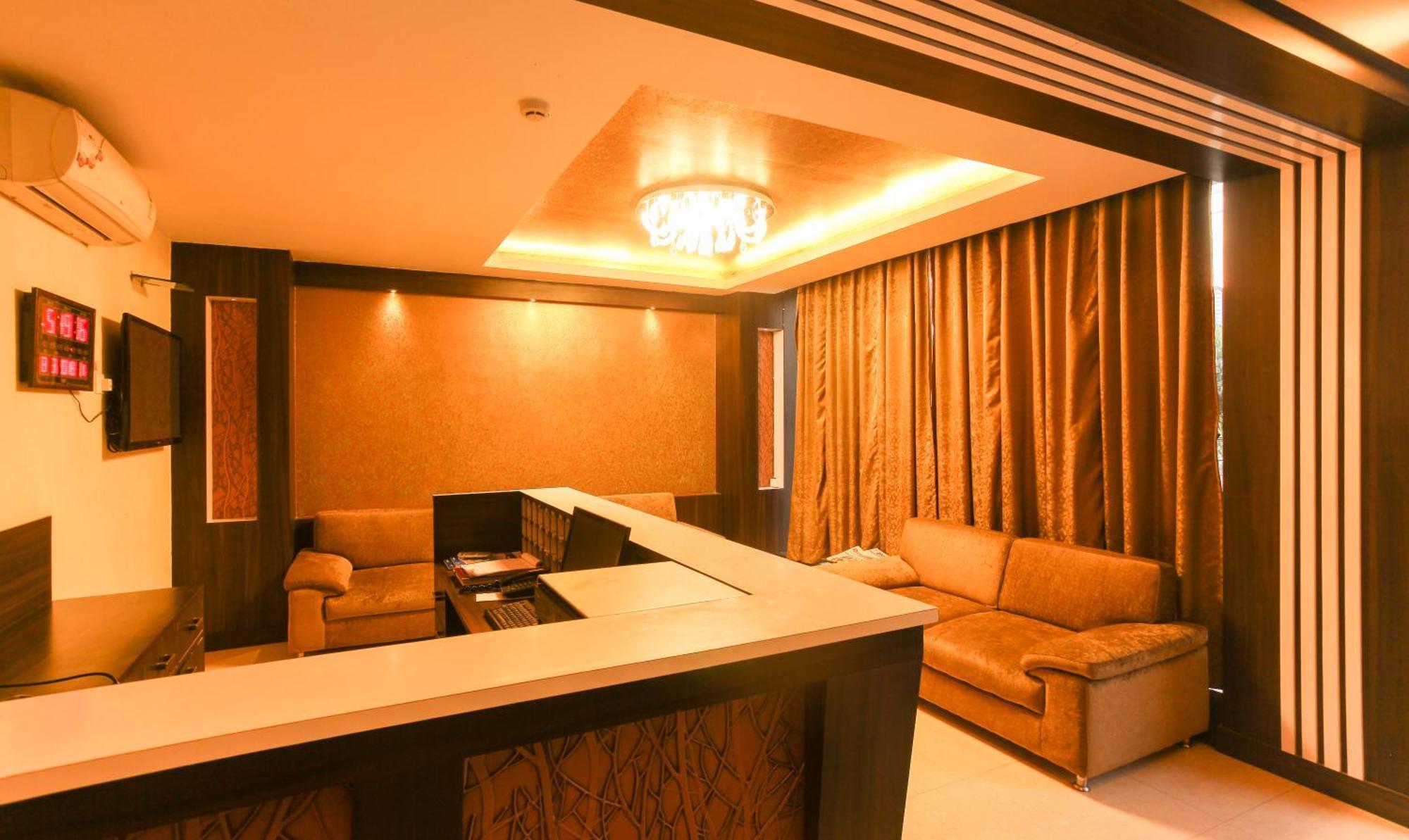 Hotel Janki International 3 Km From Kashi Vishwanath Temple Free Pickup From Railway Station Varanasi Luaran gambar