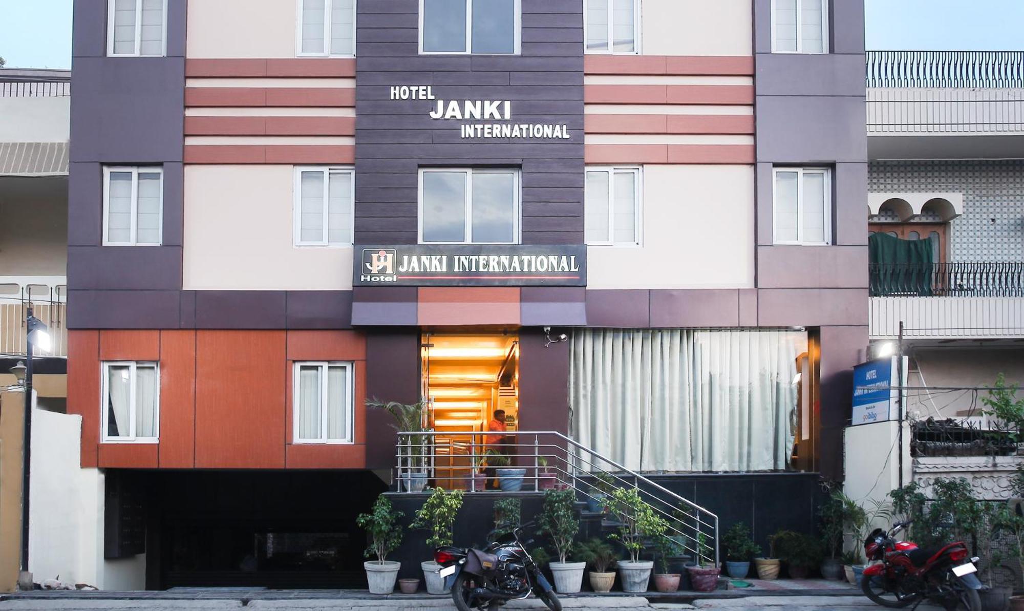 Hotel Janki International 3 Km From Kashi Vishwanath Temple Free Pickup From Railway Station Varanasi Luaran gambar