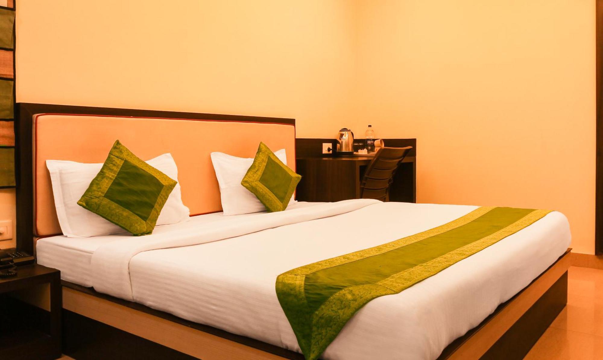 Hotel Janki International 3 Km From Kashi Vishwanath Temple Free Pickup From Railway Station Varanasi Luaran gambar