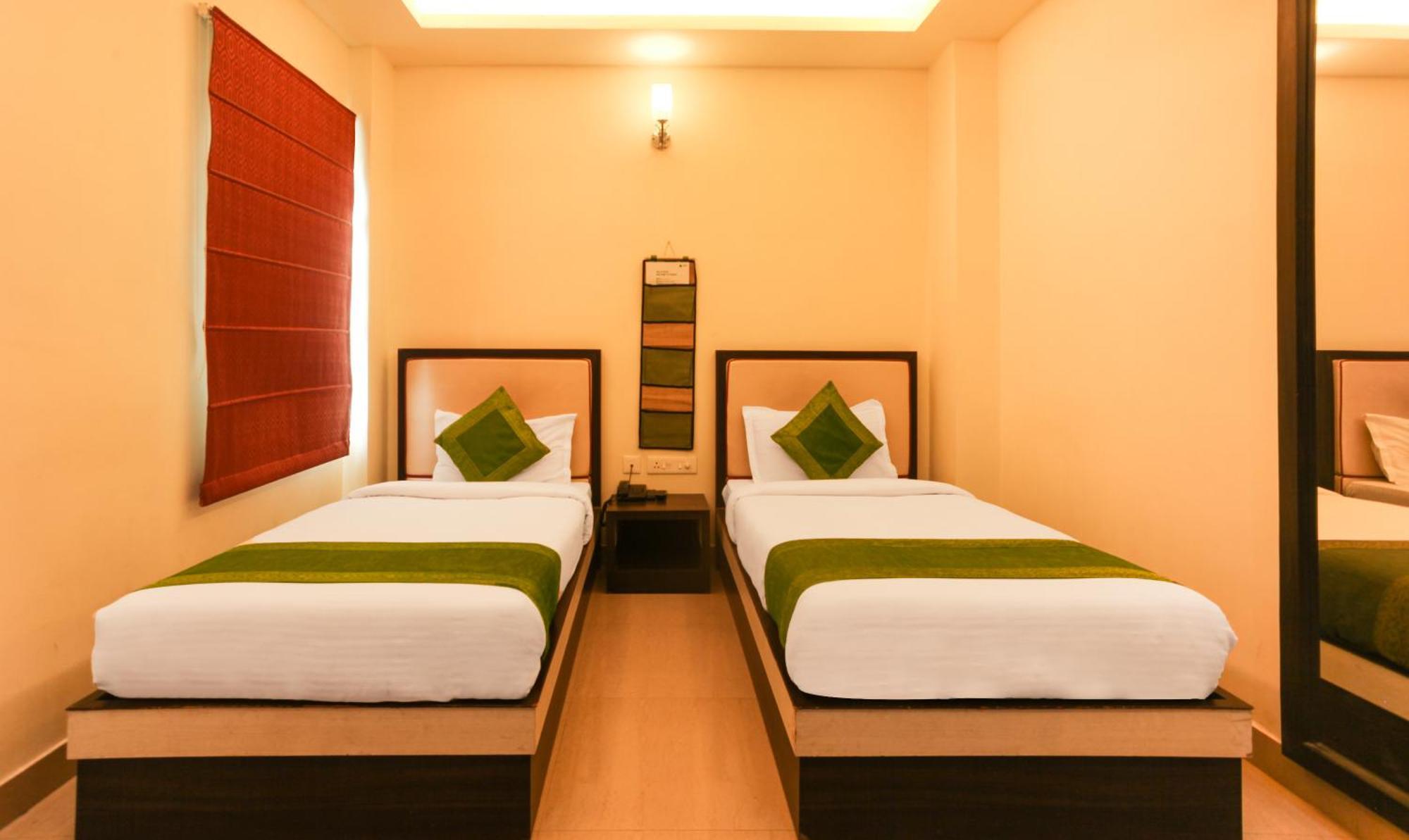 Hotel Janki International 3 Km From Kashi Vishwanath Temple Free Pickup From Railway Station Varanasi Luaran gambar
