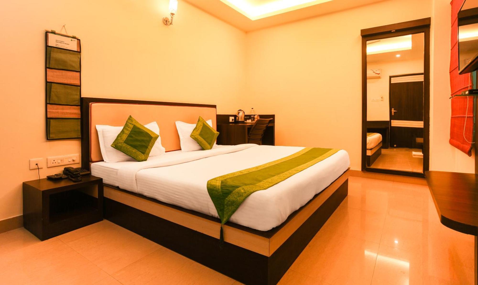 Hotel Janki International 3 Km From Kashi Vishwanath Temple Free Pickup From Railway Station Varanasi Luaran gambar